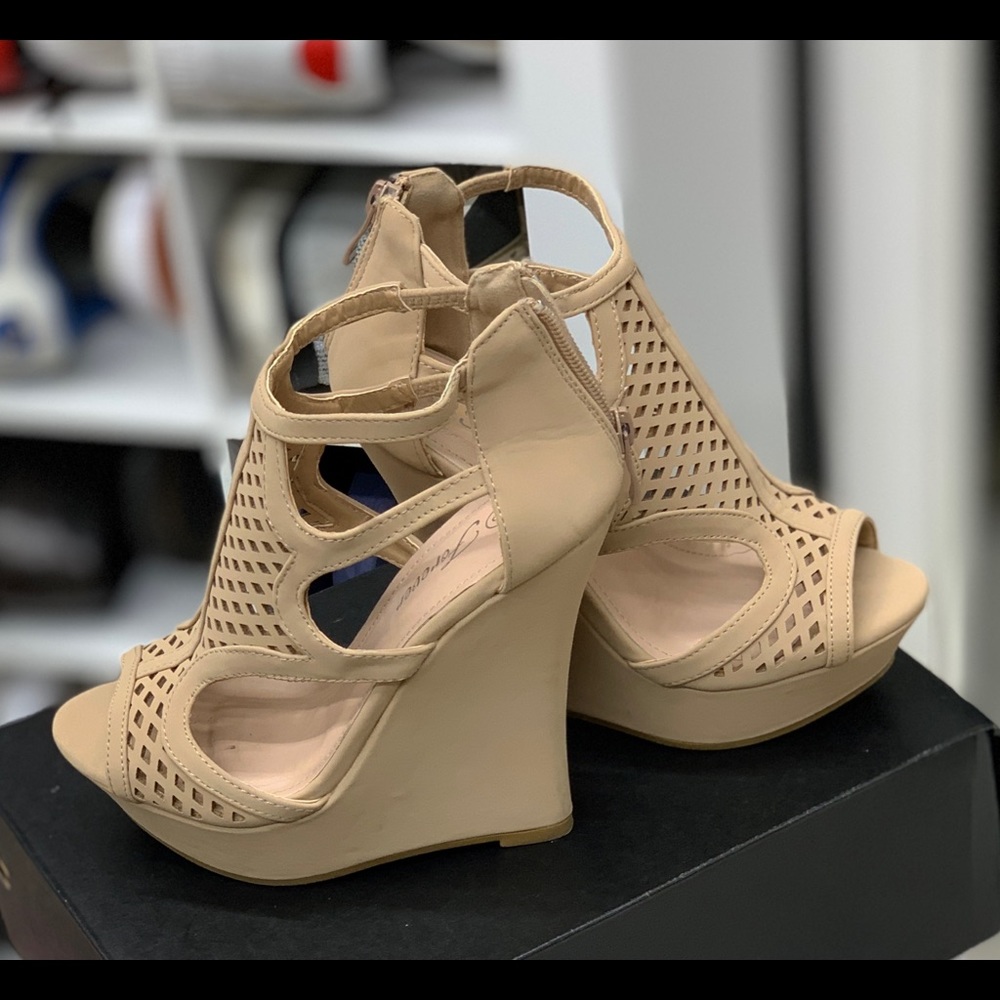 Pink/Beige Wedges